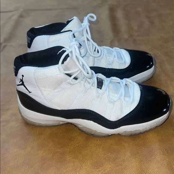 Rare Jordan 11 OG Concord 1995 Men’s size 7 Excellent Condition Holy Grail